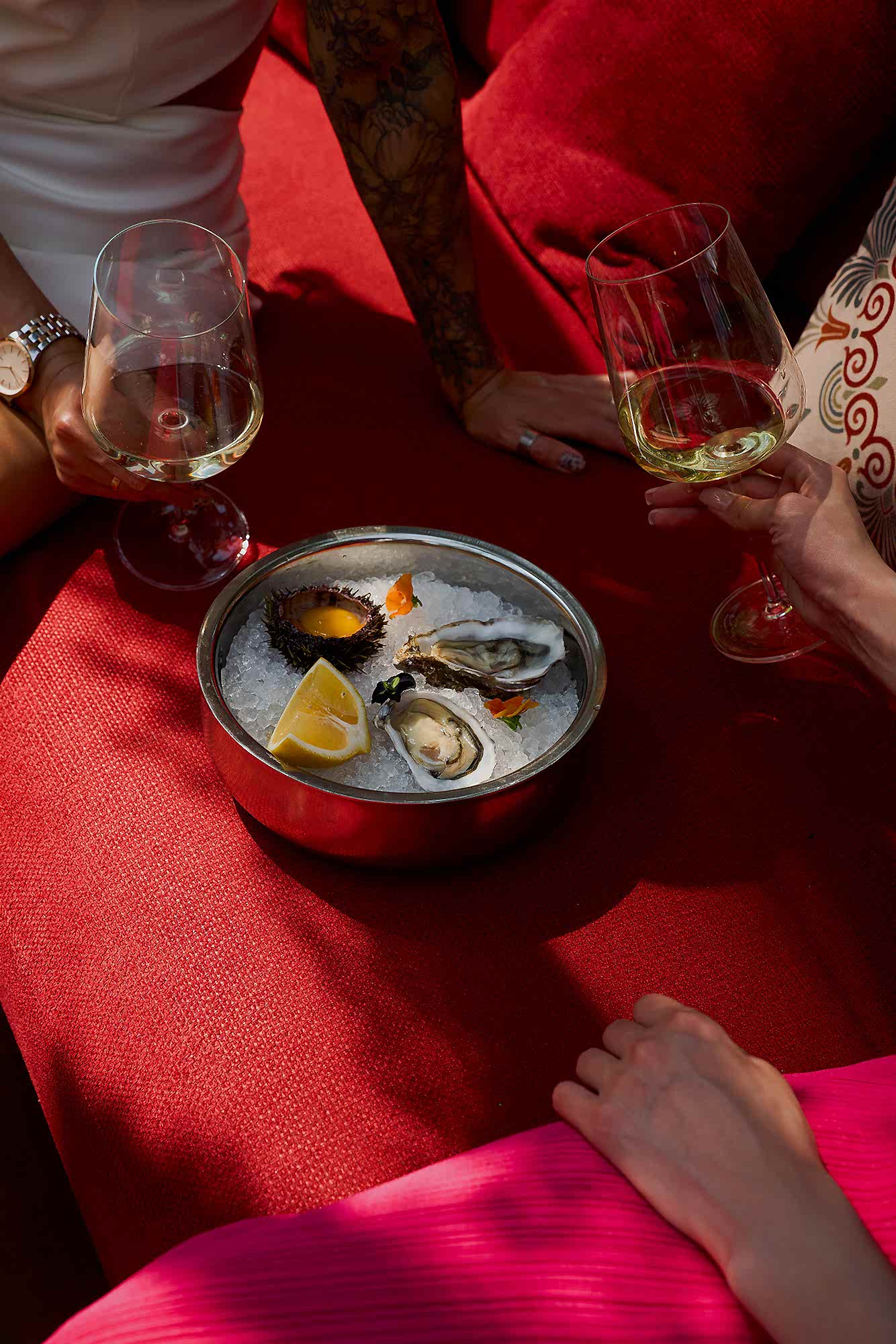 Как правильно есть морепродукты в ресторане: правила этикета