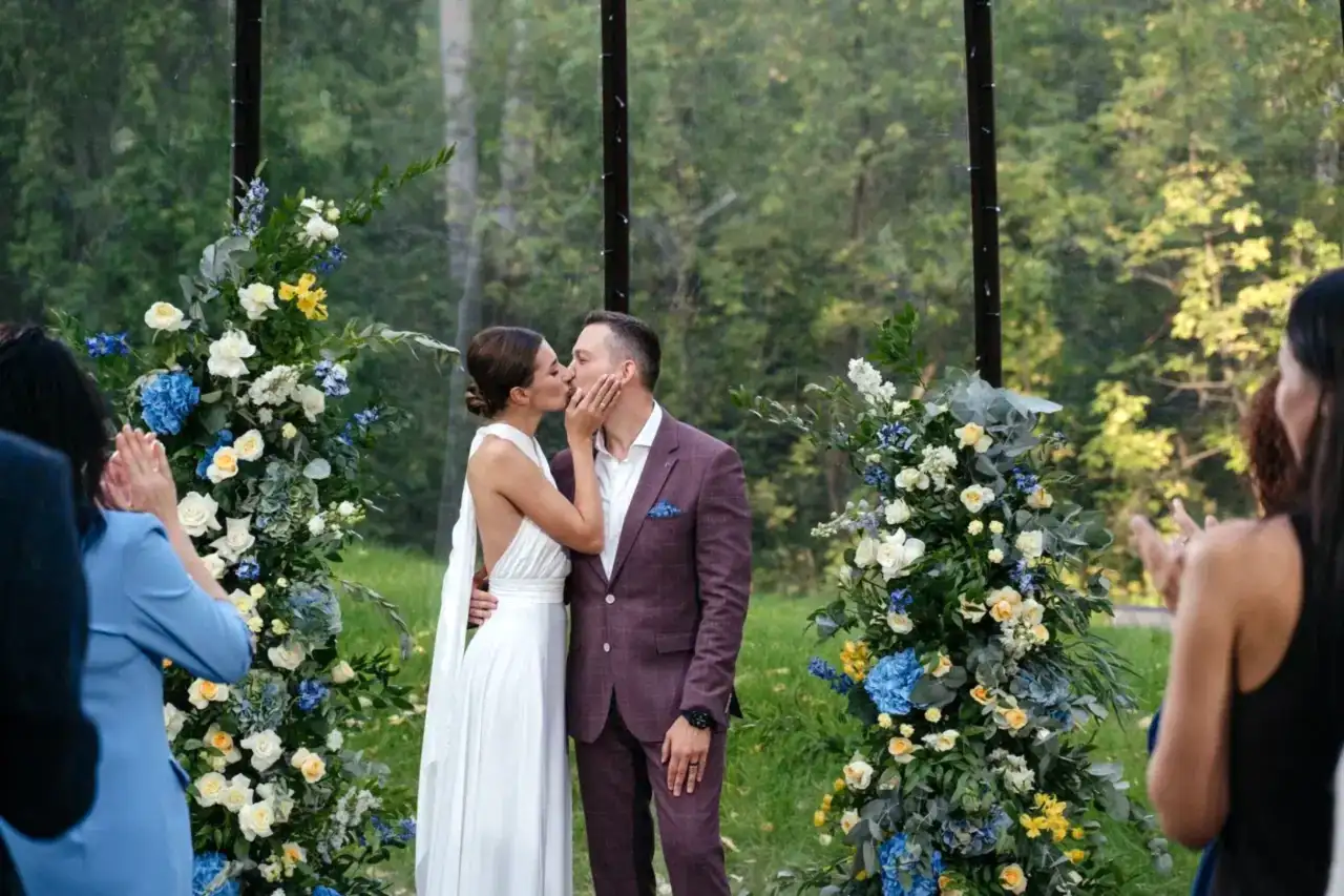 С выездной регистрацией С выездной регистрацией